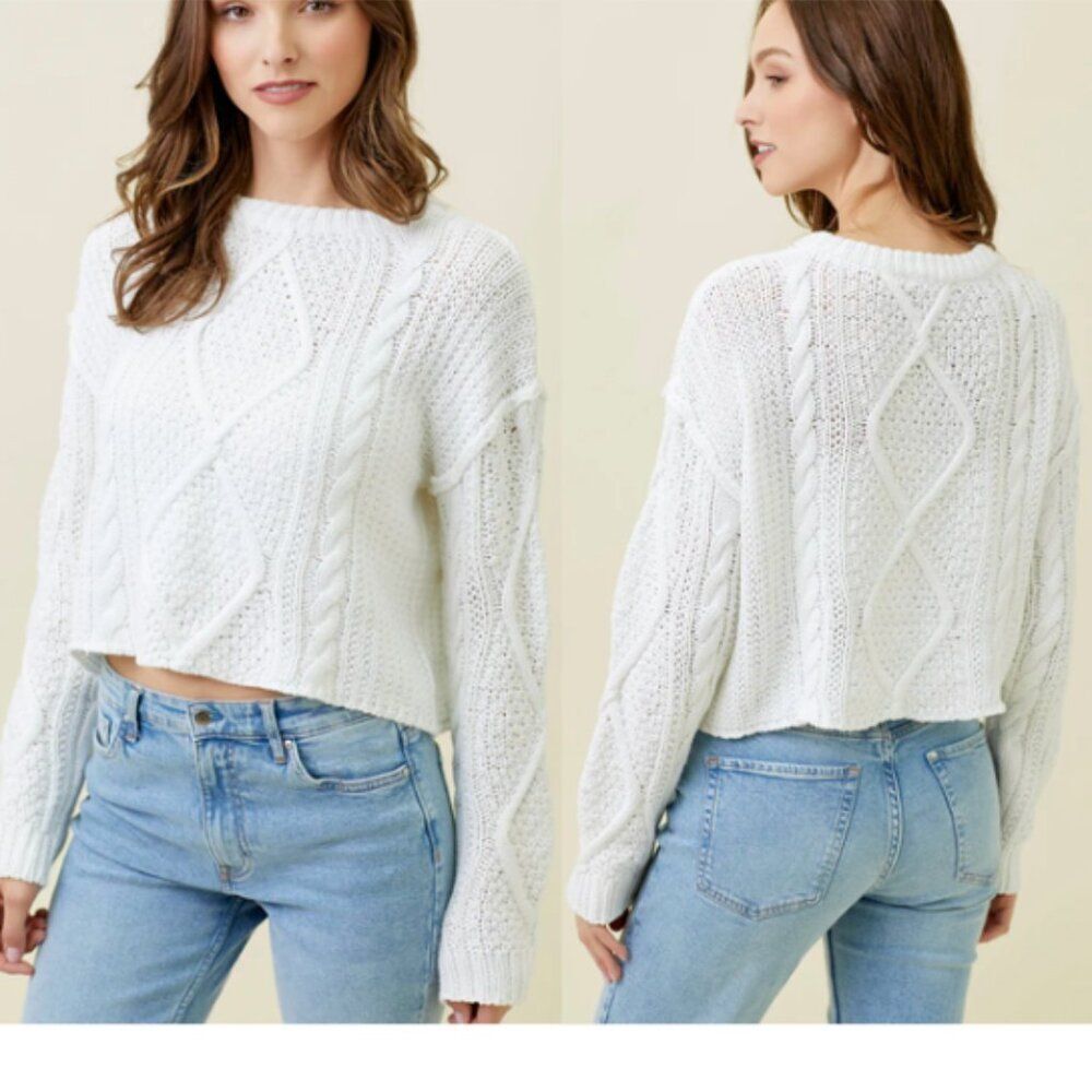 Raw Edge White Cable Knit Sweater (L)